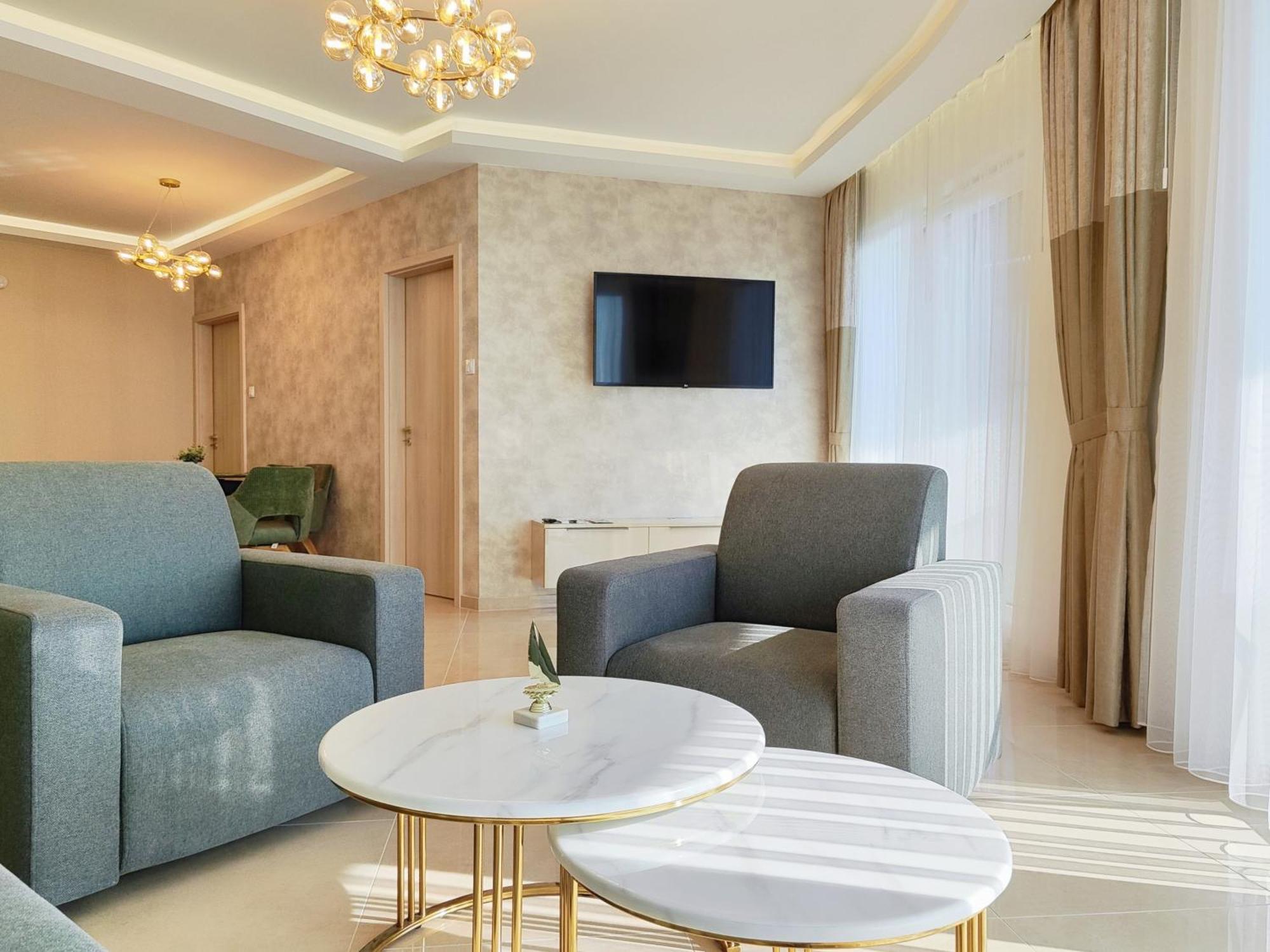קסזטלי Royal Martin'S Apartment מראה חיצוני תמונה